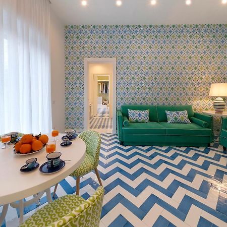 Sorrentovibes - Design Holiday Home In Sorrento City Center Dış mekan fotoğraf